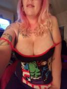 Posting my tits while the husband is out getting laid