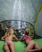 Sara Underwood & Jess Dales