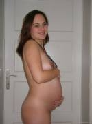 Hot preggo babe