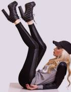 Blonde In Leggings (AIC)