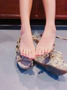 Can I be a foot model?