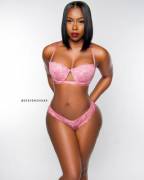 Shelly P (@__shellyp)