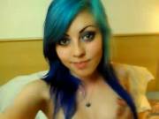 [GIF] Somehow being naked can still make me blush