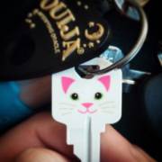 Daddy and I got the apartment! I'm kitten of the castle! 