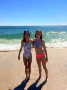 [Request] Anyone got someone for the right?