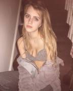 Nell Tiger Free in bra