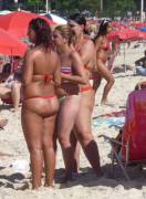 Don't you just hate it when a slightly chubby girl blocks your view of the really chubby girl?