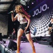 JoJo flaunting T&A on stage