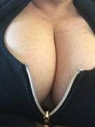 Unable to keep the zipper up!