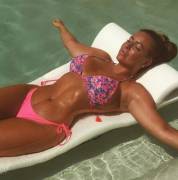 Little bit thicker - djhannab