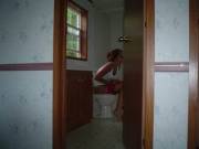 Does she know you can see?