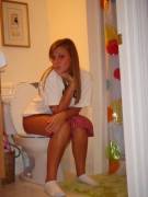 Posing on the potty
