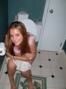 I think these are what you'd call "granny panties"