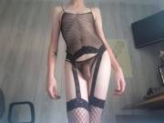 Kik: hiimgayasfuck001