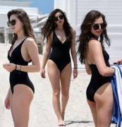 Hailee Steinfeld has such an incredible body