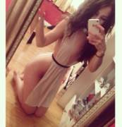 Because gorean slave girls take iphone selfies..!