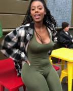 Perfect body and face - Raven Tracy