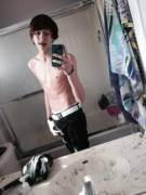 Shirtless Dude (x-post /r/BoysWithBraces)