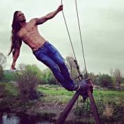 Not all gods use pro photoshoots