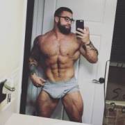 What a hunk! (X-Post /r/manoman)