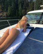 Cup holders on the bow sun pad are genius!