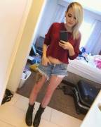 @darshelle_stevens "...messy hotel rooms means another crazy photoshoot filled day!"