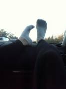 I'm new! Thought you might enjoy this... (x-posted from /r/girlsinanklesocks)