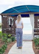 Whale Tails are an important fashion accessory [OC]