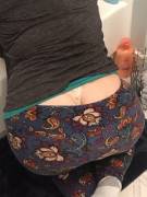 I’m always behind her when he’s showing her tail