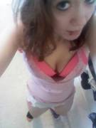 18 yo looking for fun age doesnt matter, if your older i can be ur pussy eating daughter