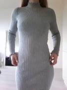 Revealing her flawless body