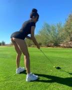 *Insert joke about shaft grip*