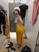 Lemme just bend over to pick this up (f)