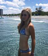 This sub needs more Cici Bellis