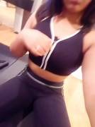 I love easy access clothing (21F)