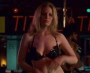 Gillian Jacobs [gifv]