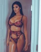 Rosana Hernandez is thick