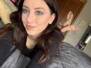 I want to hear opinions on Allison's feet! She's a great new friend :)