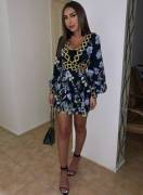 Such a sexy Arab, what would you do to her ??