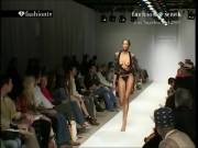 Open top on runway [gif]