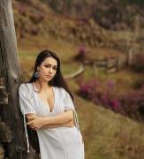 In cleavy white (2 pictures)