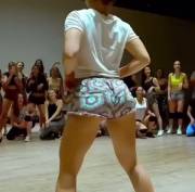 Sometimes even fully clothed twerking is enough to make you say "dayum" [xpost from /r/gifs]