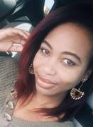 Bet she gives great mouth hugs