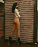 Boots, sweater, no pants