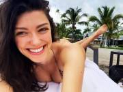 Booty peaking out from behind