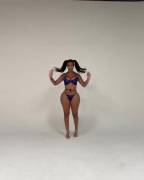 Slim Waist, Wide Hips