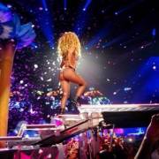 Gaga takes the stairs to keep that ass in shape