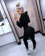 Gym Buddy... With Benefits @julessjacobson