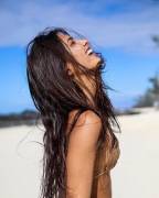 Laura Elizabeth Woo (@@lauraelizabethwoo)