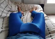 [me] bulging in shiny UA leggings